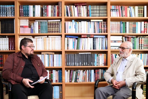 أستاذ اللغة والأدب العربي الدكتور محمّد علي آذرشب