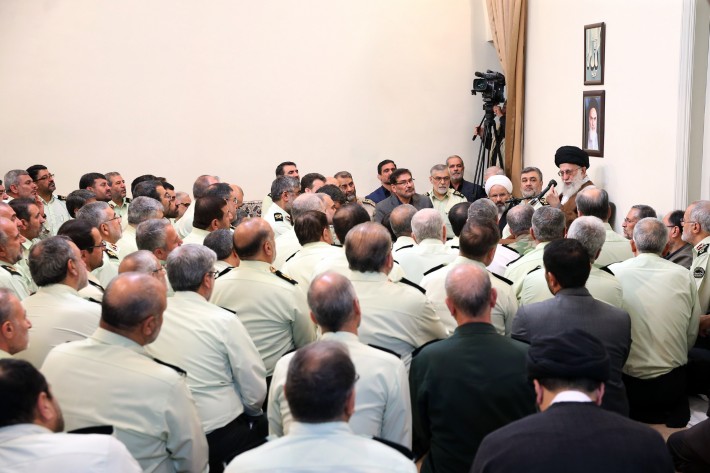 لقاء قادة قوى الأمن الداخلي بالإمام الخامنئي