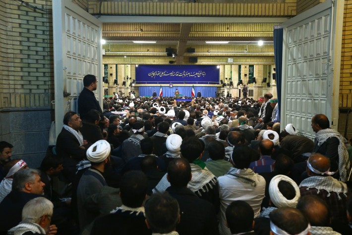 لقاء الإمام الخامنئي مع أهالي محافظة اصفهان