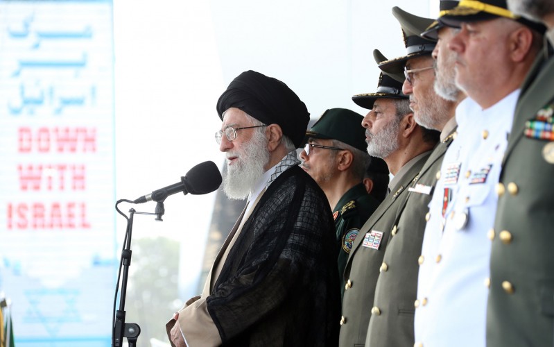 الجمهورية الإسلامية وقفت بكامل قوّتها بوجه سياسة أمريكا الرامية إلى زعزعة أمن المنطقة وإشعال الحروب الأهليّة
