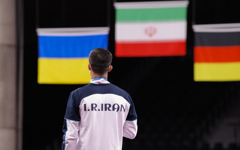 أتوجّه بالشّكر إلى الحائزينَ الميدالياتِ الأولمبيّة الذين أفرحوا الشعب الإيراني بجهودهم