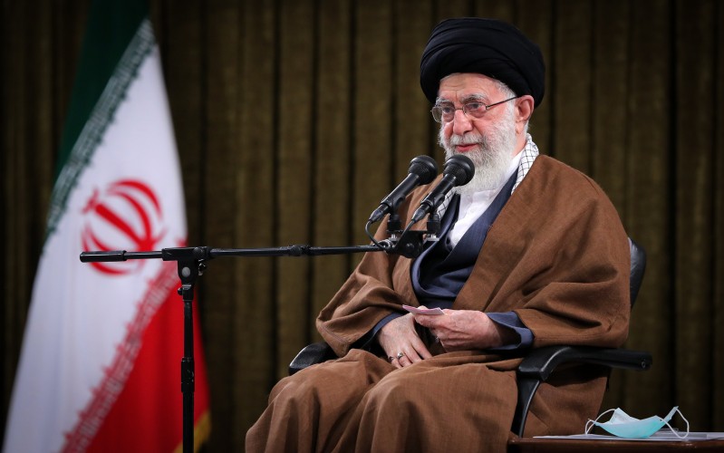 أمريكا اعترفت بهزيمتها المخزية في سياسة فرض الضغوط القصوى على إيران