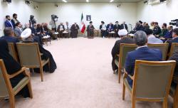 لقاء الإمام الخامنئي بأعضاء لجنة إحياء ذكرى شهداء محافظة جلستان