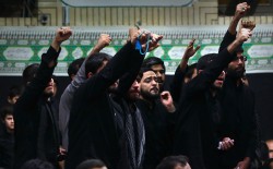 نشيد جماعي للشباب العراقي: إيران والعراق لا يمكن الفراق