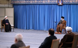 جلسة الهيئة الوطنيّة لمكافحة كورونا بحضور الإمام الخامنئي في حسينيّة الإمام الخميني (قده)